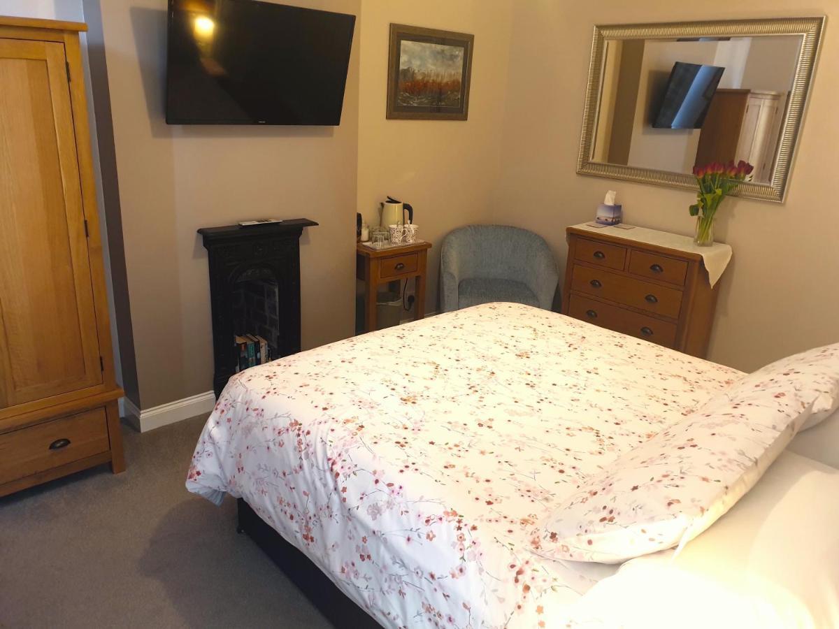 Bed and Breakfast Lyndene Penistone Exterior foto